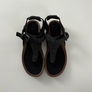 Teva Mohonia black leather sandals 9